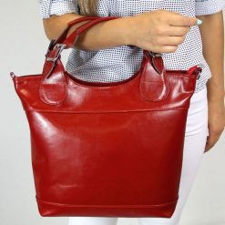 Torebka skórzana elegancki kuferek DAN-A T195 czerwona. Czerwone torebki klasyczne DAN-A, bez wzorów, ze skóry, biznesowe, bez dodatków. Za 399.99 zł.