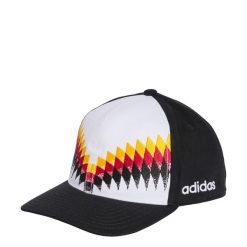 Czapka Niemcy 26 z zatrzaskami z tyłu. Białe czapki z daszkiem adidas, z aplikacjami, z bawełny, eleganckie. Za 119.00 zł.