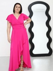 Sukienka Model Soe Fuksja - Jersa. Czerwone sukienki Jersa, l, bez wzorów, z elastanu, eleganckie, bez kołnierzyka, plus size, bez ramiączek. Za 668.78 zł.