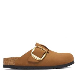 Klapki Birkenstock. Brązowe klapki Birkenstock, bez wzorów, bez obcasa, bez zapięcia. Za 779.99 zł.