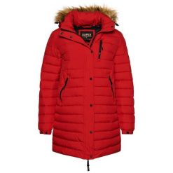 Damska kurtka z kapturem o średniej długości Superdry Fuji. Czerwone kurtki Superdry, bez wzorów, z kapturem. Za 596.35 zł.
