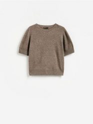 Wełniany sweter z krótkim rękawem - brązowy. Brązowe swetry Reserved, l, bez wzorów, z wełny, bez ramiączek. Za 119.99 zł.