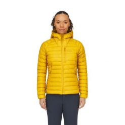 Kurtka puchowa damska Rab Microlight Alpine Jacket z kapturem. Białe kurtki RAB, s, bez wzorów, z puchu, z kapturem. Za 769.99 zł.