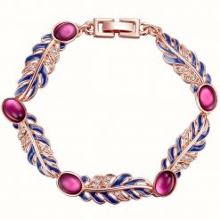 Lulu & Jane Pióro Stop metali Zdobienie kryształkami Swarovski® Bransoletki 1 ct Damski. Białe bransoletki Lulu & Jane, pozłacane. Za 479.99 zł.