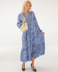 Luźna sukienka w paisley. Niebieskie sukienki Unisono, l, bez wzorów, z tkaniny, bez kołnierzyka, bez ramiączek. Za 189.00 zł.