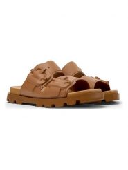 Camper Klapki "Brutus" w kolorze jasnobrązowym rozmiar: 40. Brązowe klapki Camper, bez wzorów, klasyczne, z otwartym noskiem, bez obcasa, bez zapięcia. Za 239.99 zł.