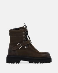 ZIELONE BOTKI Z NUBUKU CLU6723 NUB KHAK. Zielone botki Venezia, bez wzorów, z nubiku, bez obcasa, bez zapięcia. Za 139.00 zł.