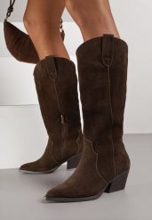 Brązowe Kozaki Typu Kowbojki na Stożku z Naturalnego Zamszu Adeora. Brązowe kozaki Renee, bez wzorów, z jeansu, eleganckie, bez obcasa, na obcasie, bez zapięcia. Za 299.99 zł.