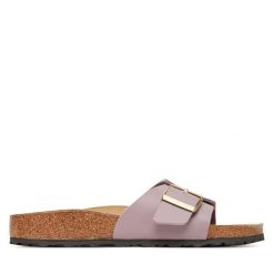 Klapki Birkenstock. Fioletowe klapki Birkenstock, bez wzorów, bez obcasa, bez zapięcia. Za 359.99 zł.
