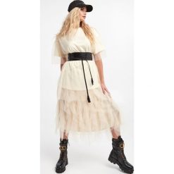 Bluzka TWINSET. Białe bluzki Twinset Milano, s, z aplikacjami, bez kołnierzyka, bez ramiączek. Za 699.00 zł.