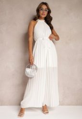 Biały Kombinezon z Dekoltem Typu Halter i Gumką w Talii Zolefia. Białe sukienki Renee, bez wzorów, eleganckie, bez kołnierzyka, bez ramiączek. W wyprzedaży za 83.99 zł.