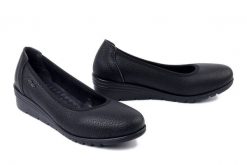 RIEKER L5360-00 black, czółenka damskie. Czarne czółenka Rieker, bez wzorów, bez obcasa, na koturnie, bez zapięcia. Za 319.90 zł.