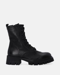 SKÓRZANE WORKERY NA OBCASIE E013LEBLOBB055. Botki Venezia, bez wzorów, ze skóry, bez obcasa, na obcasie, bez zapięcia. Za 629.00 zł.