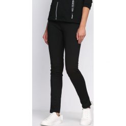 Czarno-Zielone Spodnie Dresowe On My Own. Spodnie dresowe marki bonprix. Za 39.99 zł.