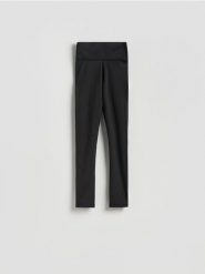 Gładkie legginsy - czarny. Czarne legginsy Reserved, bez wzorów, z dzianiny. Za 89.99 zł.