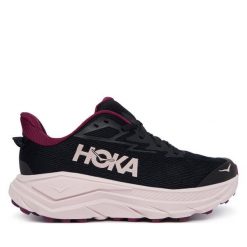 Buty do biegania Hoka. Czarne buty do biegania HOKA, bez wzorów, bez zapięcia, do biegania. Za 719.99 zł.