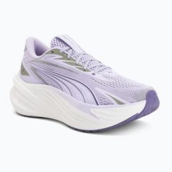 Buty do biegania Puma Maxima Pro. Czerwone buty do biegania Puma, bez wzorów, z materiału, bez zapięcia, do biegania. Za 369.99 zł.
