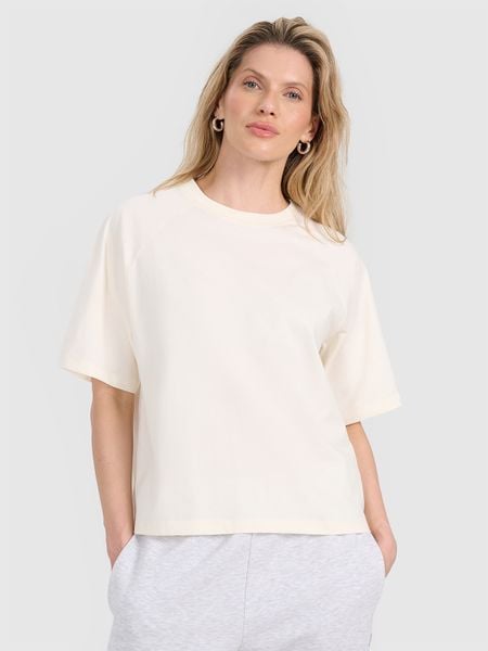 4F T-shirt oversize gładki damski - biały XXL. Białe t-shirty 4f, xs, bez wzorów, z bawełny, klasyczne, bez kołnierzyka, bez ramiączek. W wyprzedaży za 39.99 zł.