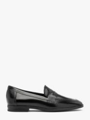 Czarne minimalistyczne mokasyny. Czarne mokasyny Ryłko, z aplikacjami, ze skóry. Za 379.99 zł.