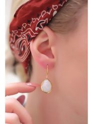 Pierres delicates Pozłacane kolczyki z kamieniami księżycowymi rozmiar: onesize. Żółte kolczyki Pierres delicates, z kamieniem księżycowym, pozłacane. Za 39.99 zł.