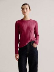 Josephine & Co Sweter "Lili" w kolorze jagodowym rozmiar: M. Czerwone swetry Josephine & Co, m, bez wzorów, prążkowane, bez ramiączek. Za 152.99 zł.