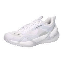Buty treningowe damskie Under Armour Reign XT. Białe buty treningowe Under Armour, bez wzorów, z materiału, bez zapięcia, na fitness i siłownię. Za 653.00 zł.