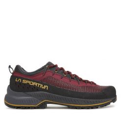 Trekkingi La Sportiva. Czerwone buty trekkingowe La Sportiva, bez zapięcia. Za 649.99 zł.