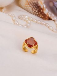 Pierres de Jade Pozłacany pierścionek z zultanitem rozmiar: onesize. Brązowe pierścionki Pierres de Jade, pozłacane. Za 49.95 zł.