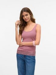 Vero Moda Top w kolorze jagodowym rozmiar: M. Czerwone topy Vero Moda, m, bez wzorów, z koronki, bez kołnierzyka, bez ramiączek. Za 63.95 zł.