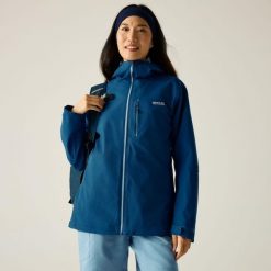 Kurtka turystyczna przeciwdeszczowa damska Birchdale wodoodporna. Niebieskie kurtki przeciwdeszczowe Regatta, m, bez wzorów, z materiału, z kapturem, trekkingowe. Za 341.00 zł.