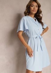 Niebieska Trapezowa Sukienka z Dekoltem Zapinanym na Guziki i Materiałowym Paskiem w Talii Vikiiraes. Niebieskie sukienki Renee, l, bez wzorów, z materiału, eleganckie, bez kołnierzyka, bez ramiączek, midi, trapezowe. W wyprzedaży za 91.99 zł.