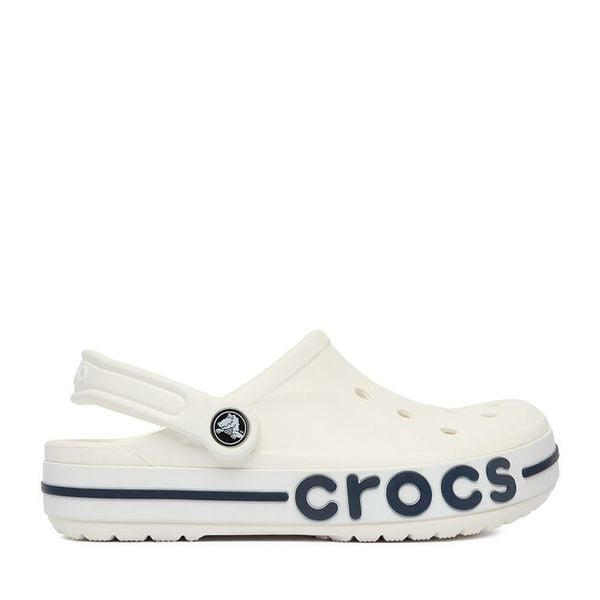 Klapki Crocs. Białe klapki Crocs, bez wzorów, bez obcasa, bez zapięcia. Za 229.99 zł.