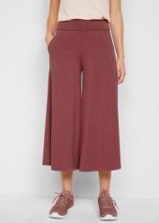 Wygodne spodnie culotte z szeroką nogawką. Fioletowe spodnie sportowe bonprix, bez wzorów, na fitness i siłownię. Za 94.99 zł.