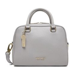 Torebka Nine West. Niebieskie torebki klasyczne Nine West, bez wzorów, klasyczne, bez dodatków. Za 349.99 zł.