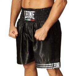 Szorty bokserskie Montana Pantaloncino. Czarne szorty sportowe LEONE 1947, bez wzorów, z materiału, z standardowym stanem, do biegania. Za 157.25 zł.