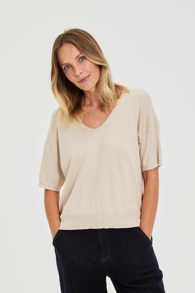 Sweter z krótkimi rękawami beżowy. Brązowe swetry MOODO, l, bez wzorów, z poliamidu, bez ramiączek. Za 89.99 zł.