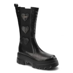 Czarne Kozaki Carinii Modne Wygodne Buty Damskie. Czarne kozaki Carinii, bez wzorów, ze skóry, przed kolano, bez obcasa, na płaskiej podeszwie, bez zapięcia. Za 432.00 zł.