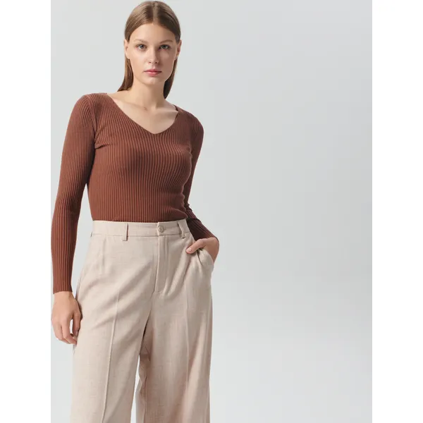 Sweter w prążki - Brązowy. Brązowe swetry Sinsay, l, bez wzorów, bez ramiączek. Za 45.99 zł.