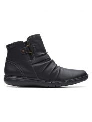 Clarks Skórzane botki "Un Loop Top" w kolorze czarnym rozmiar: 40. Czarne botki Clarks, bez wzorów, bez obcasa, bez zapięcia. Za 286.47 zł.