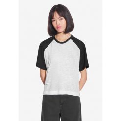 Koszulka sportowa damska Prosto College z krótkim rękawem. Czarne t-shirty sportowe Prosto., bez wzorów, bez ramiączek. Za 164.99 zł.