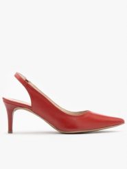 Czerwone czółenka typu slingback na szpilce. Czerwone czółenka Ryłko, bez wzorów, z gumy, bez obcasa, na szpilce, bez zapięcia. W wyprzedaży za 299.99 zł.