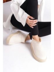 Trendyol Botki w kolorze białym rozmiar: 41. Białe botki Trendyol, bez wzorów, z materiału, bez obcasa, bez zapięcia. Za 196.70 zł.