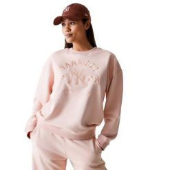 Bluza New Era Wmns Mlb Tonal Grphc Os Crew Neyyan Prs Damskie. Czerwone bluzy New Era, m, bez wzorów, z bawełny, sportowe, bez ramiączek, bez kaptura. Za 344.99 zł.