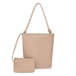 Torebka Jenny Fairy. Brązowe shopper bag Jenny Fairy, bez wzorów, bez dodatków. Za 149.99 zł.
