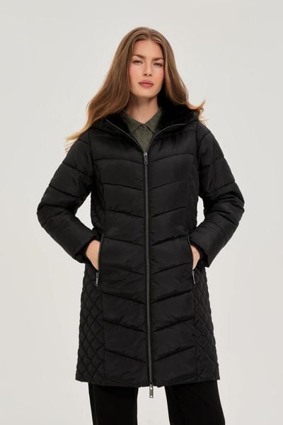 Kurtka z ocieplanym kapturem czarna. Czarne kurtki MOODO, bez wzorów, z poliesteru. Za 319.99 zł.