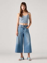 Levi's Dżinsy - Comfort fit - w kolorze niebieskim rozmiar: W26. Niebieskie jeansy Levi's, s, z aplikacjami, z bawełny, klasyczne, z podwyższonym stanem. Za 243.64 zł.