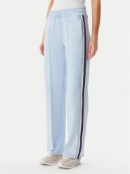 Guess Spodnie dresowe V5GB12 KCRU2 Błękitny Regular Fit. Niebieskie spodnie dresowe Guess, z aplikacjami, z dresówki. Za 289.99 zł.