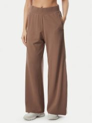 EA7 Emporio Armani Spodnie dresowe 7W001336 AF13289 U6041 Brązowy Relaxed Fit. Brązowe spodnie dresowe EA7 Emporio Armani, bez wzorów, z dresówki. Za 669.99 zł.