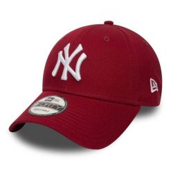Czapka baseballowa New York Yankees. Białe czapki z daszkiem New Era, bez wzorów. Za 227.50 zł.