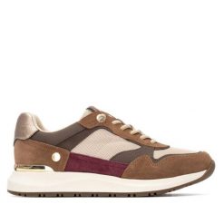 Buty trekkingowe Xti 144206 Cui. Brązowe buty trekkingowe XTI, z materiału, bez zapięcia. Za 272.50 zł.